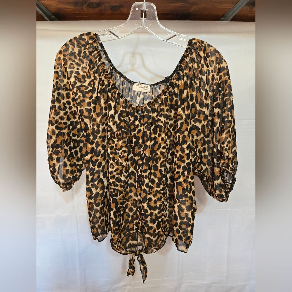 💰4 For $10💰 Free Kisses Leopard Print Sheer Blouse
